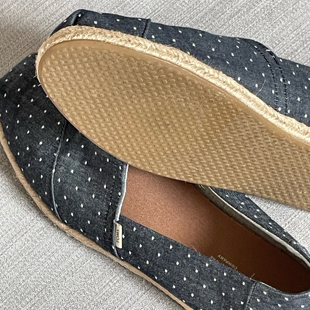 Toms Blue and White Denim look with white polka dots. Like new. Size 12 - Picture 3 of 8